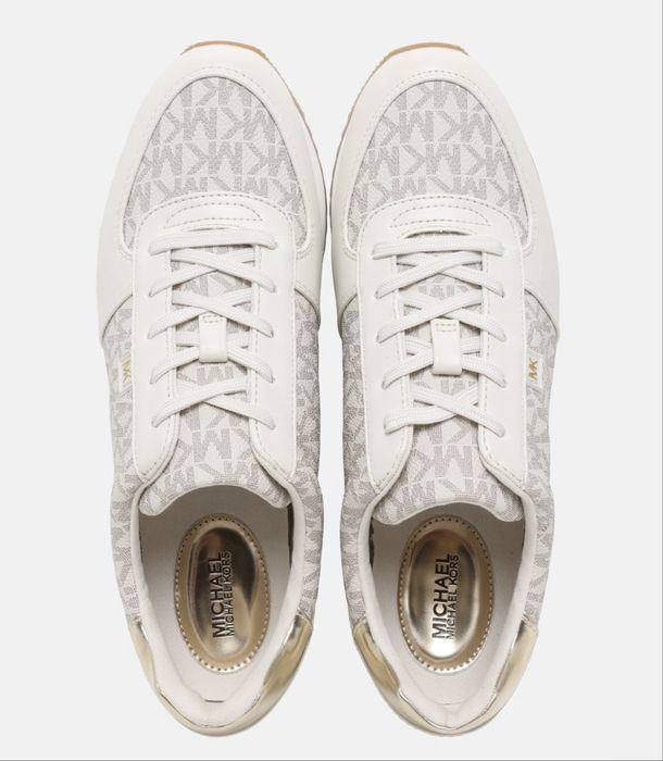 Сникърси на Michael Kors