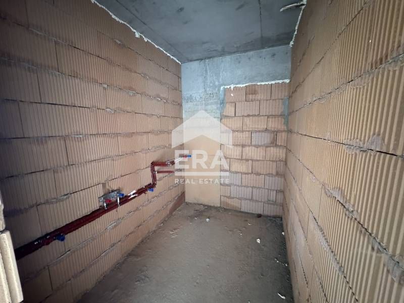 Продава се Тристаен апартамент в Варна, Възраждане 2 - 90 кв.м за 1020 €/кв.м - Снимка #4