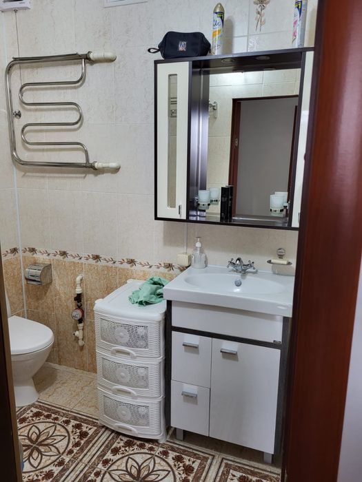 Продам двух комнатную квартиру