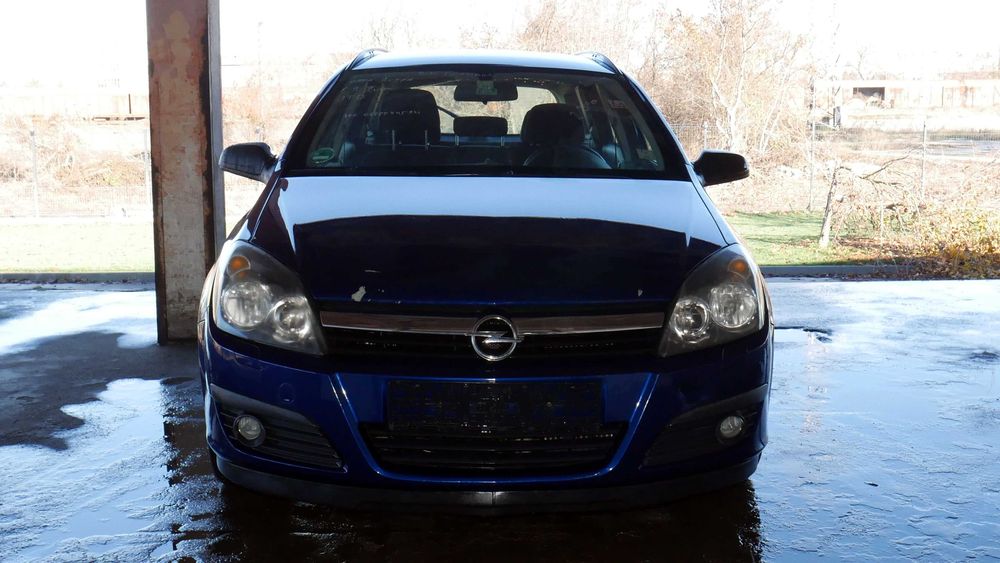 Opel Astra H (A04) от 2004 до 2014 година.