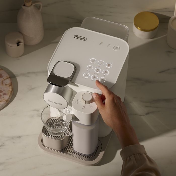 Кофемашина Nespresso капсульная Gran Lattissima