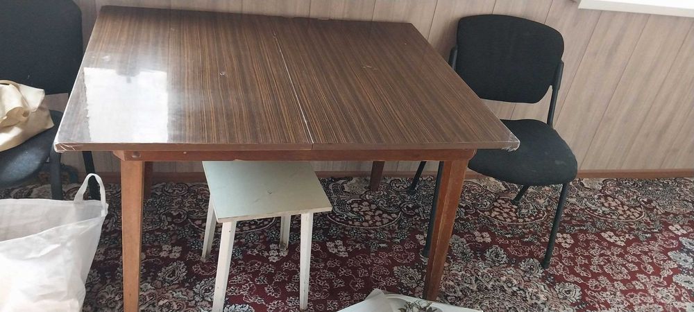 Продам стол раскладной б/у