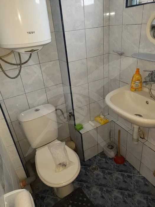 Дава се под наем Едностаен апартамент в Варна, Център - 40 кв.м за 350 € - Снимка #2