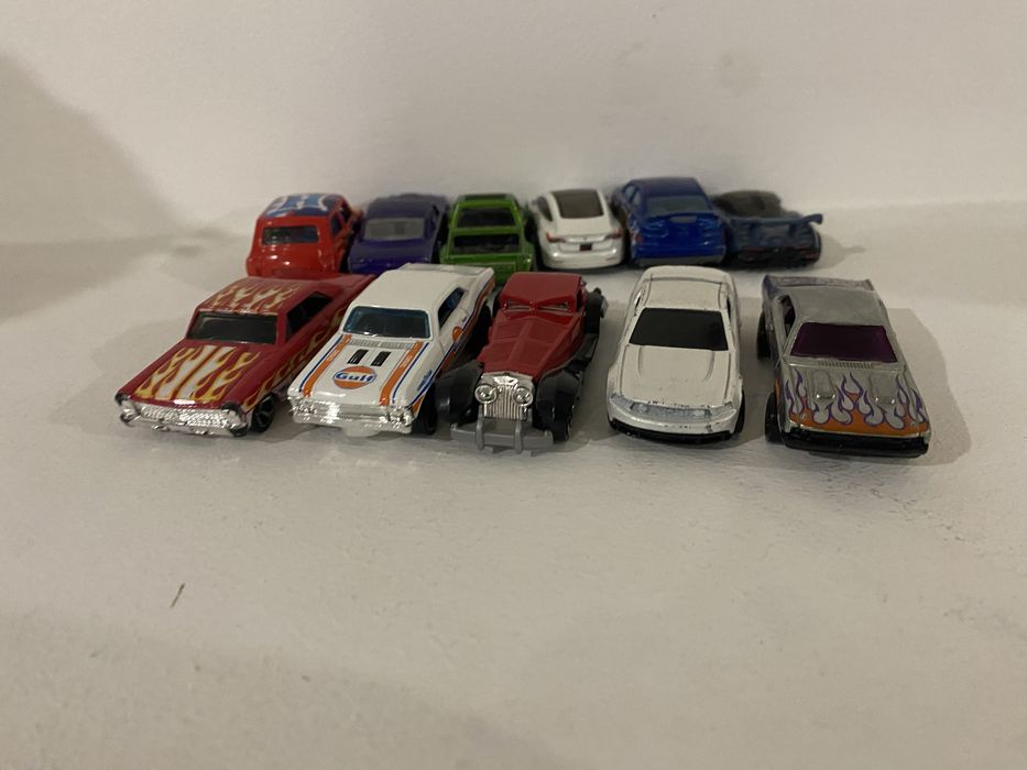 Продам машинки Hot Wheels