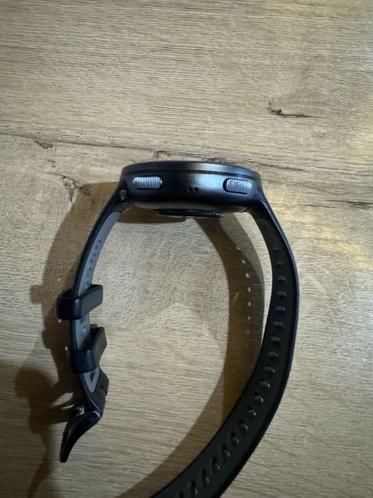 Продам часы Polar vantage v2