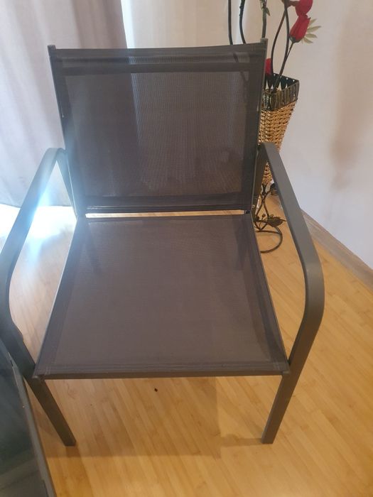 Vand masa cu 2  scaune