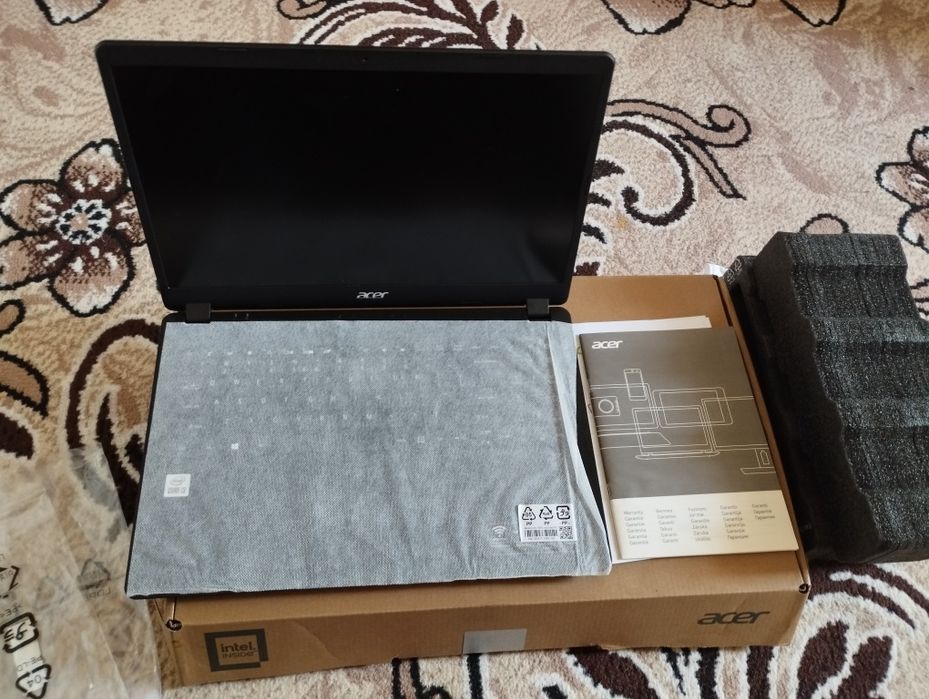 Noutbuk Acer 4/1 TRB