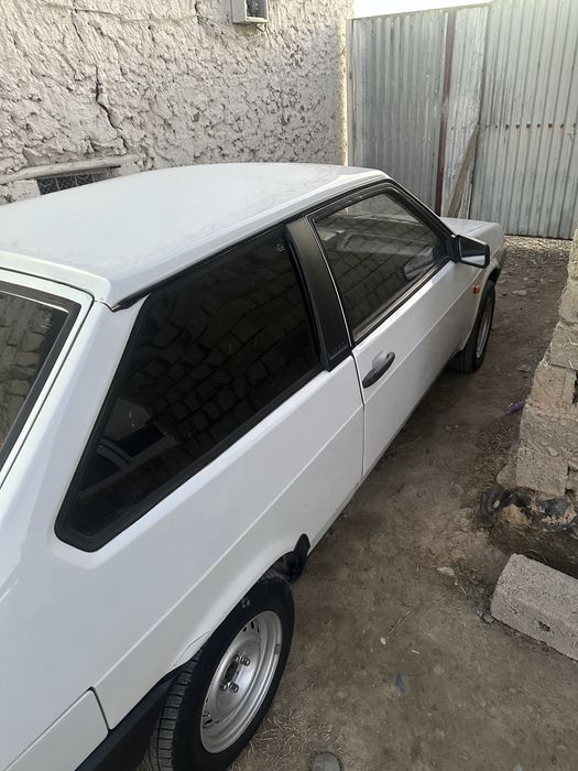 lada sotiladi yili 1993 yil  mator karobka yaxshi