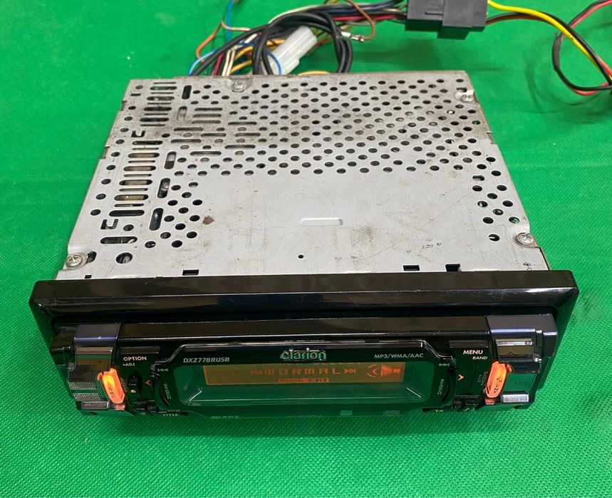 CD player auto Clarion DXZ 778 RUSB