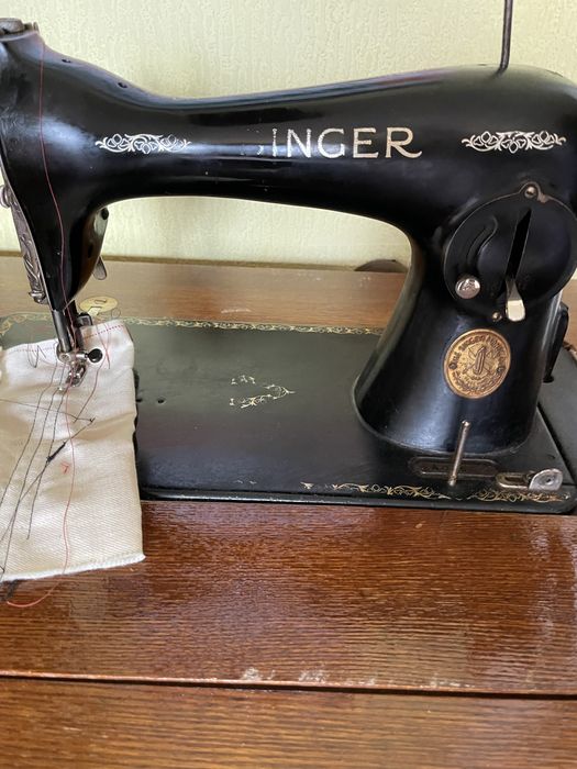 Шевна машина Singer тип шкаф