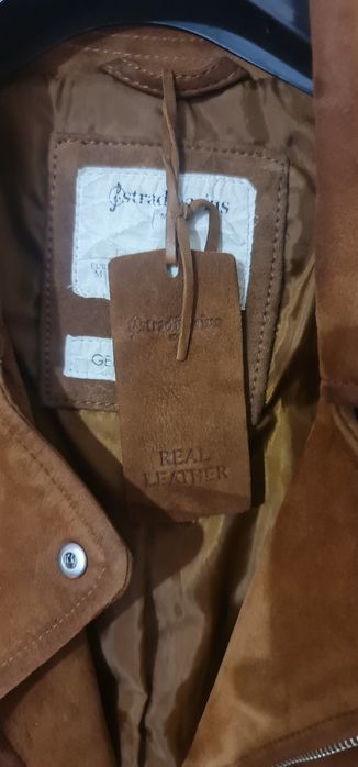 Jacheta maro din piele intoarsă Stradivarius