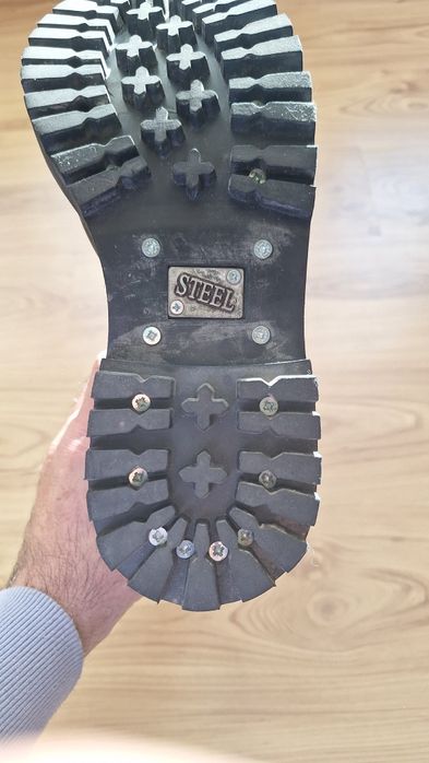 Bocanci piele marca Steel