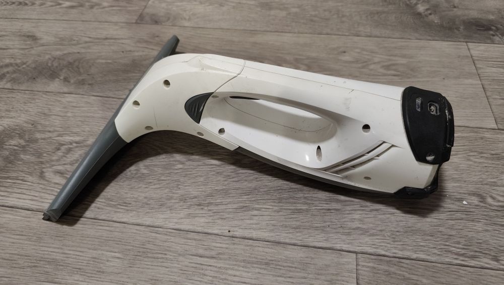 Стеклоочиститель Karcher WV 1