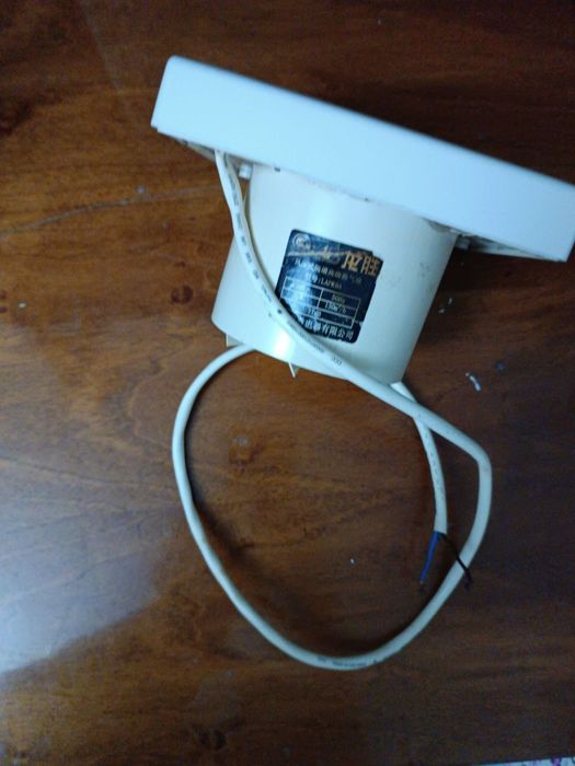 Продается вентилятор для кухни или ванны