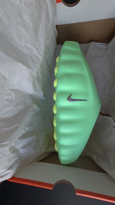 Nike mind 001 (volt green)