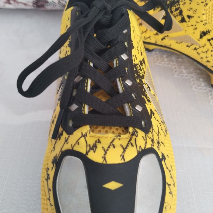 Продаю бутсы буушные 36размер