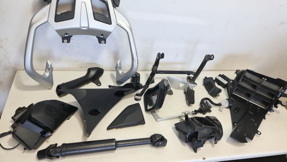 Furca BMW R1250RT   , roata fata etrieri , discuri stop scarite carene