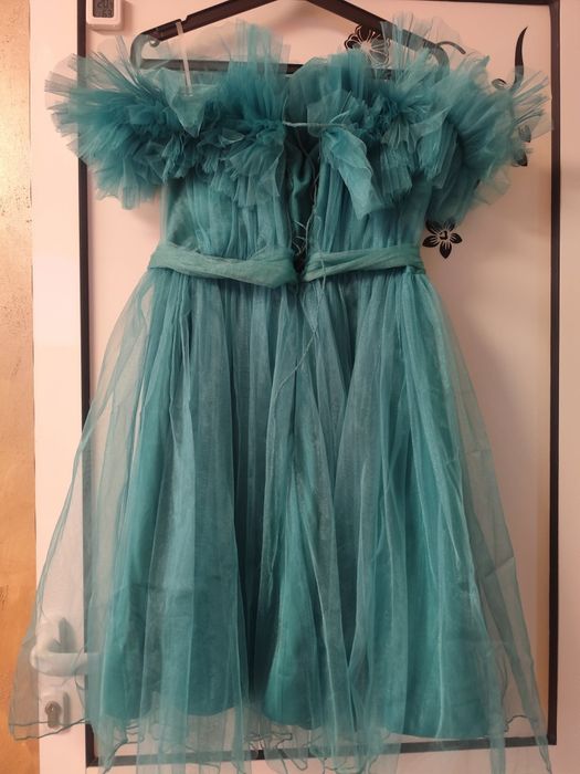 Продавам бална рокля