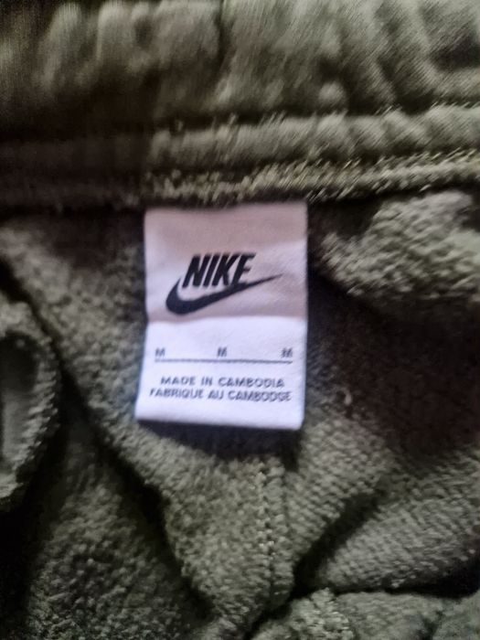 Страхотно мъжко спортно долнище NIKE размер М