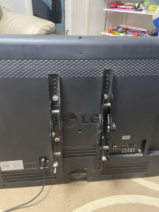 Телевизор LG 47 дюймов