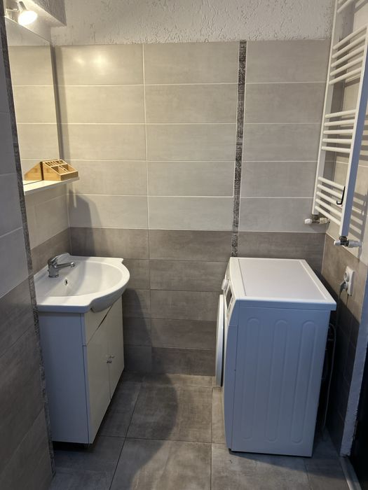 Proprietar vand apartament 3 camere