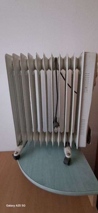 Calorifer electric pe baza de ulei