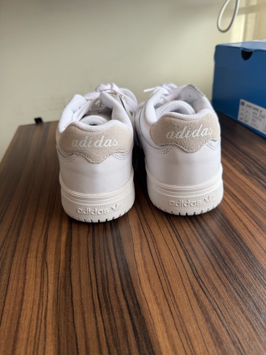 Адидас дамски маратонки Номер 41