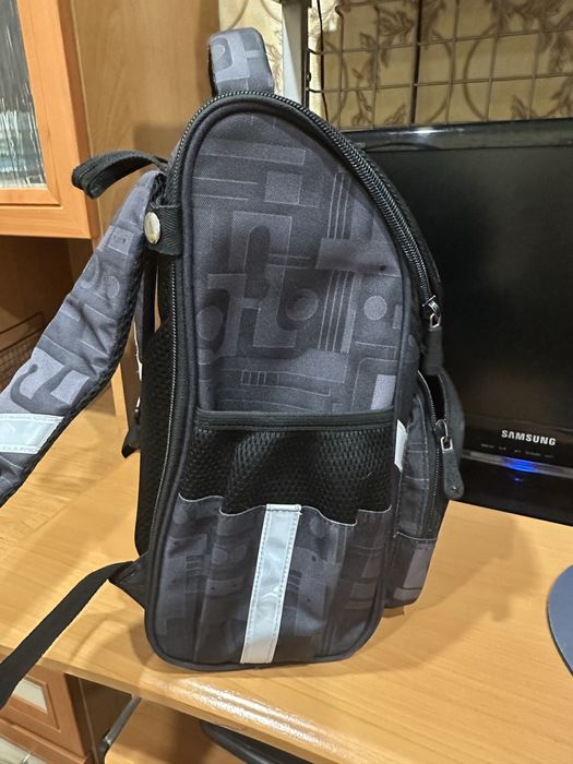 Рюкзак  570 грамм идеально для первоклашек!