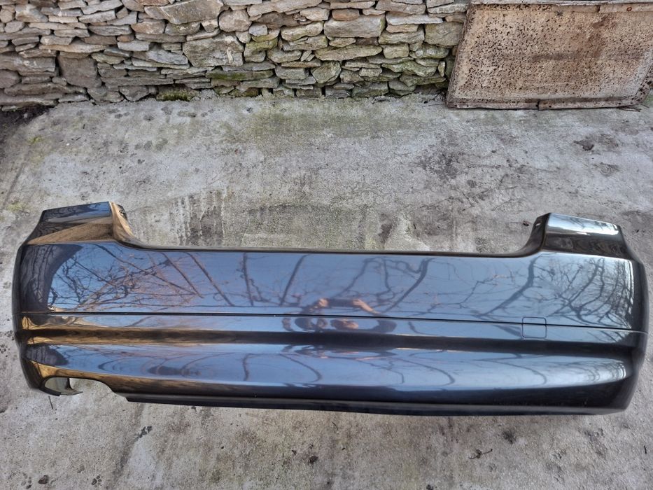 Обикновена задна броня за bmw e90/ Бмв  / оригинална комплект