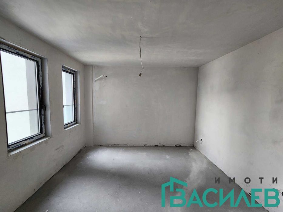 Продава се Двустаен апартамент в София, Център - 94 кв.м за 1221 €/кв.м - Снимка #2