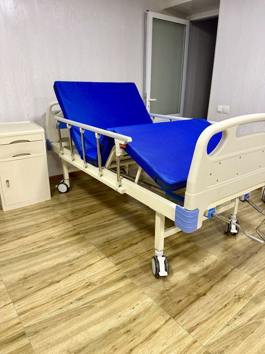 Многофункциональная кровать для ухода за больными в аренду