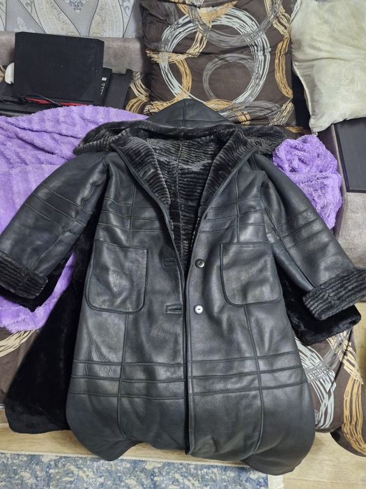 Продам женскую дубленку