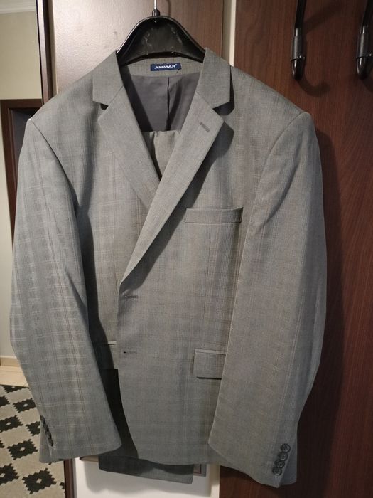 Costum pentru bărbați