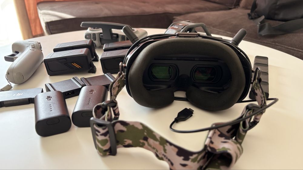 Dji Avata с 4 батерии и два контролера, като нов!