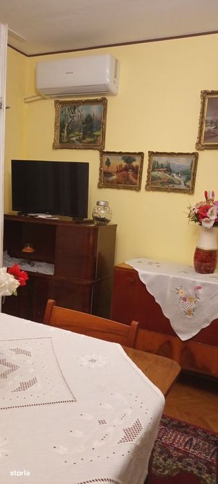 Apartament cu 3 camere, balcon, Decebal