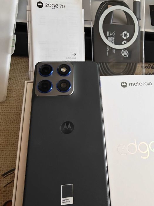 Motorola Edge 70 12/512 Pantone Gadget Grey