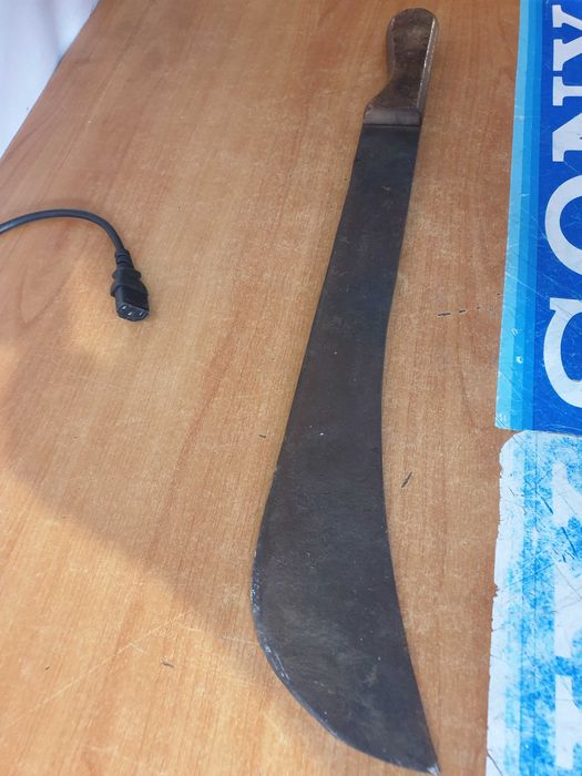 Maceta autentica cu maner de lemn