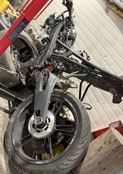 Yamaha YZF-R125 2011г. На Части