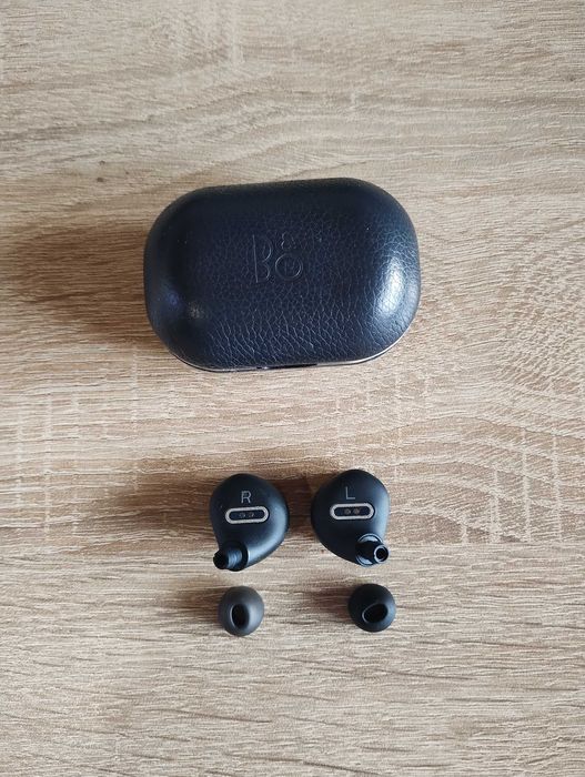 Bang & Olufsen Beoplay E8 2.0 безжични слушалки, чети описанието!