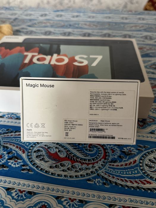 Apple Magic Mouse (оригинал)