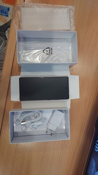 Новый смартфон продам 512Гб