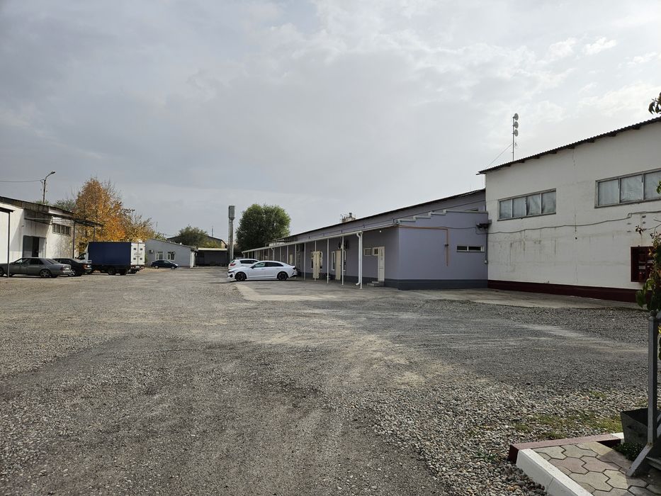 Сдаются складские и офисные помещение. Пр. Тауке-хана напротив заммлер