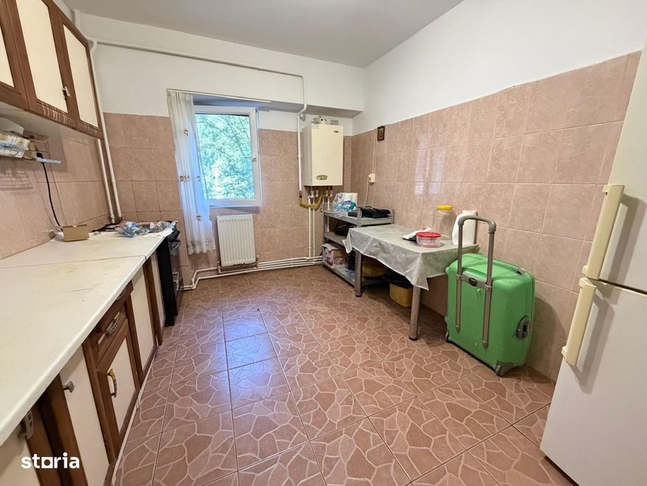 Apartament 3 camere, DECOMANDAT, ETAJ 1, Esplanada Nicolina