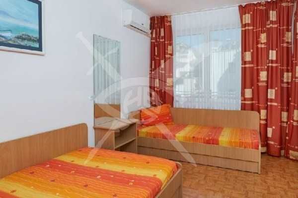 триетажна къща в Свети Влас 93126