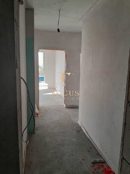 Продава се Двустаен апартамент в Пловдив, Остромила - 101 кв.м за 1224 €/кв.м - Снимка #4