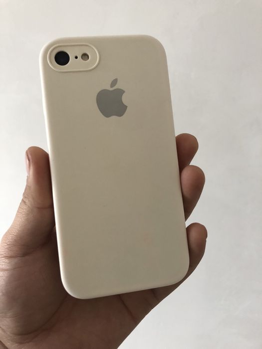 iPhone 7 / 32GB / 100%