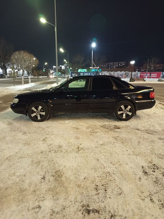 Продам Ауди а6 с4 2литра