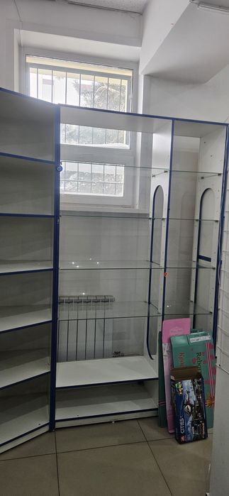 Продам торговые стеллажи.