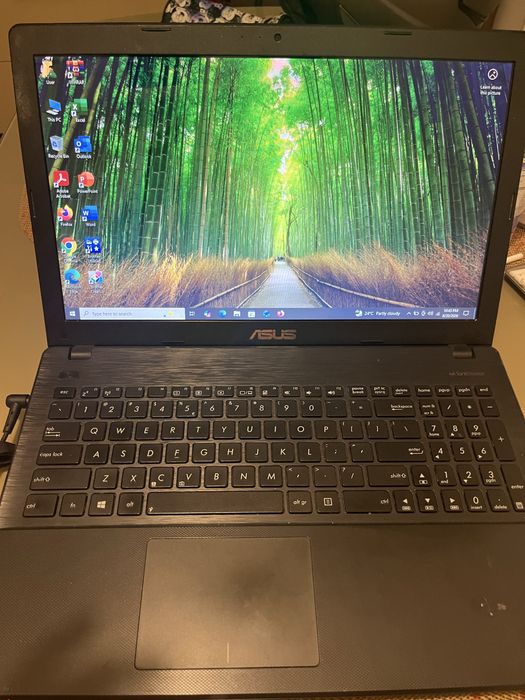 Laptop ASUS X551C | Ecran 15.6" | Upgrade SSD 240GB | Baterie NOUĂ (Sănătate 100%) |