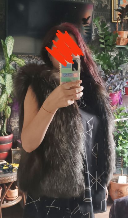 Жилет с чернобурки